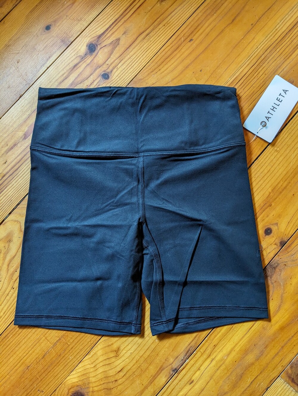 Athleta Elation Ultra High Rise Shorts 7" Navy Medium
